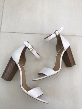Office London White Leather Ankle Buckle Heels Sandals FLAW